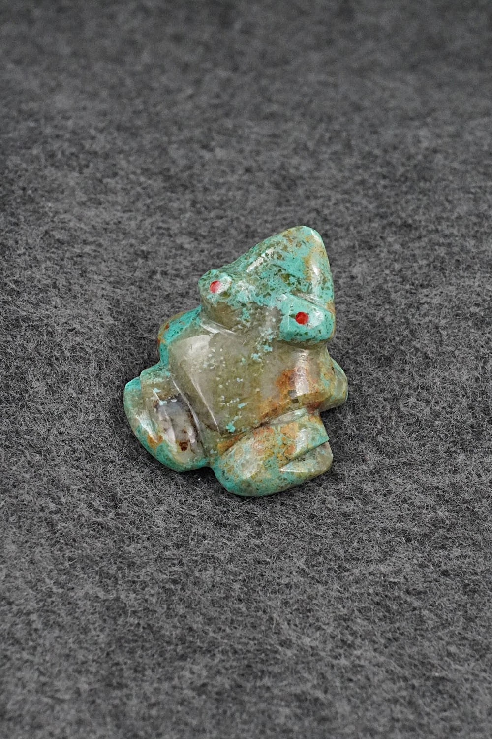 Frog Zuni Fetish Carving - Kenric Laiwakete