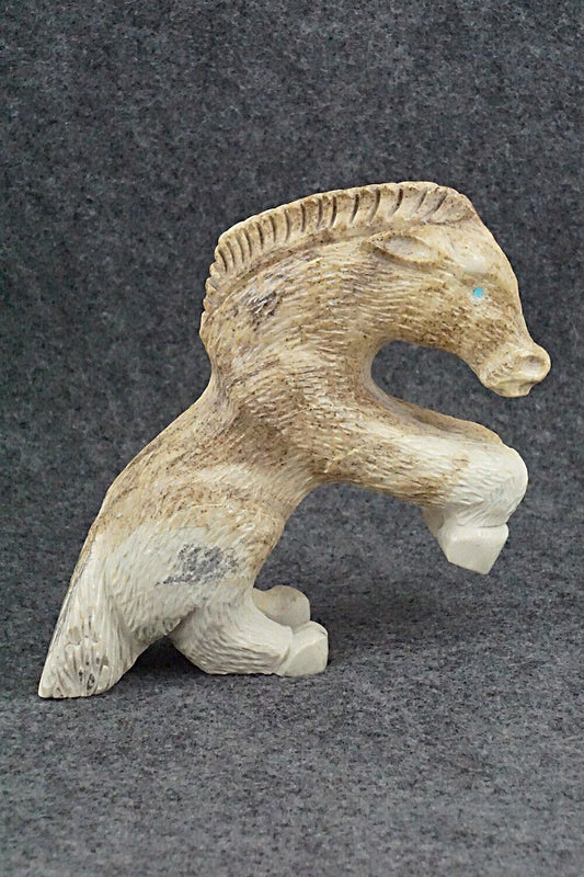 Horse Zuni Fetish Carving - Tony Mackel