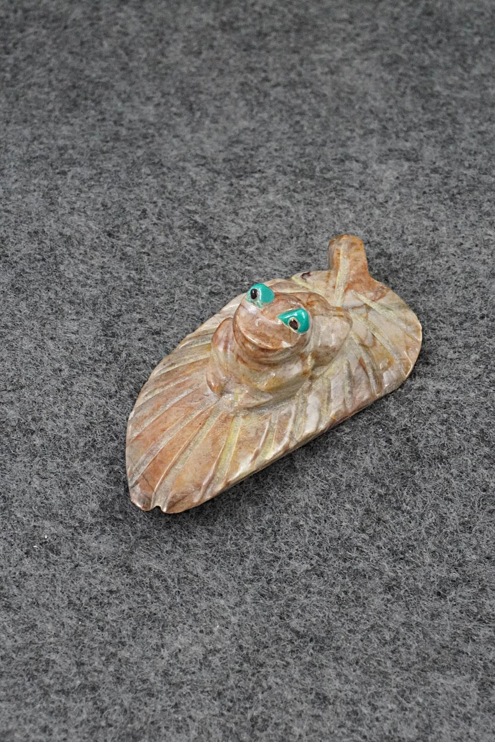 Frog Zuni Fetish Carving - Freddie Leekya