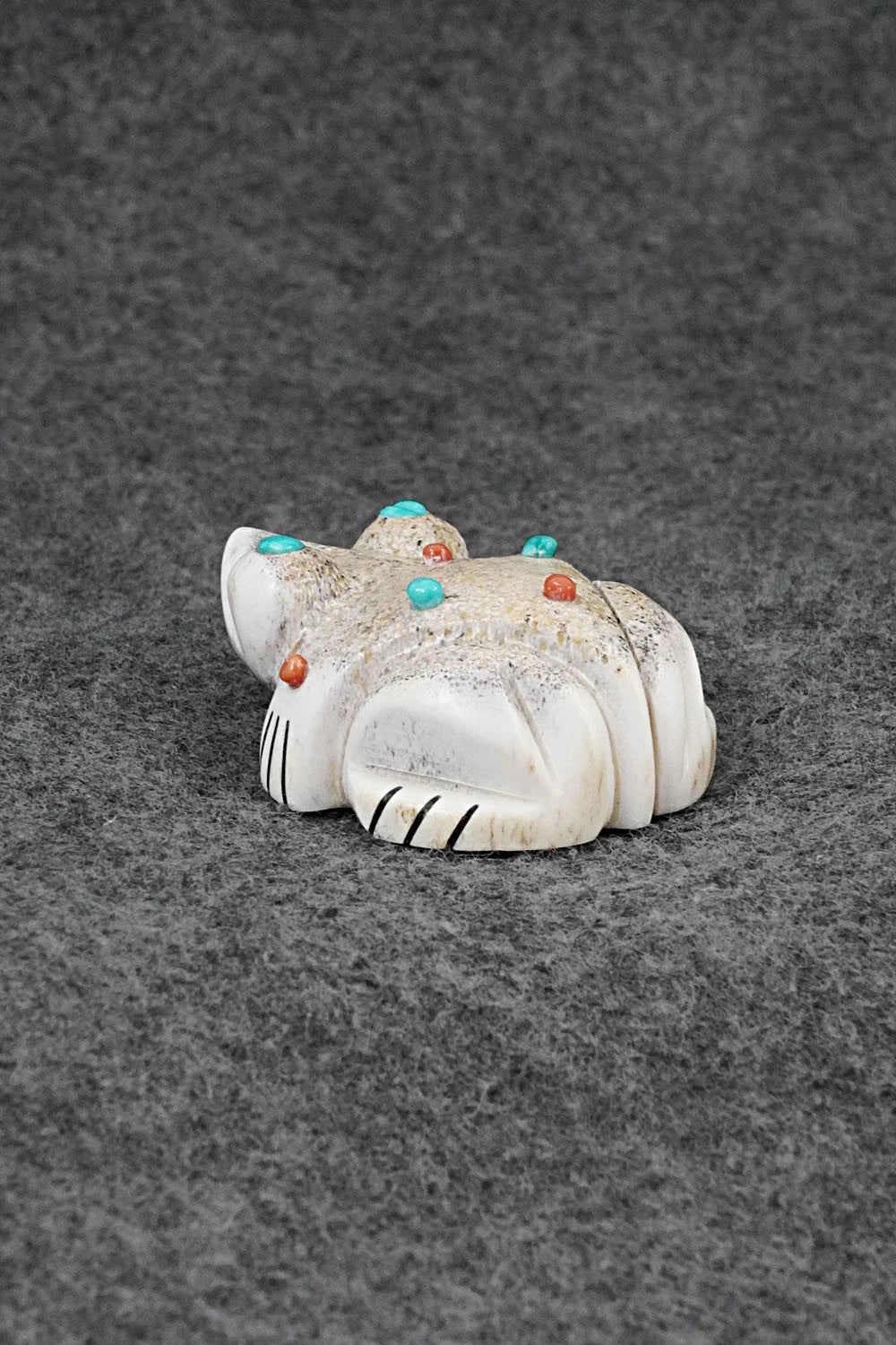 Frog Zuni Fetish Carving - Claudia Peina