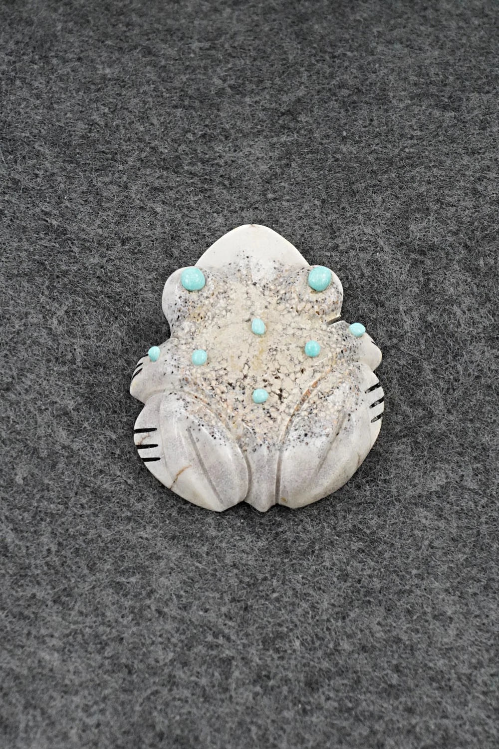 Frog Zuni Fetish Carving - Claudia Peina