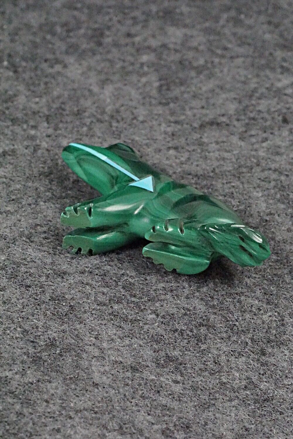 Wolf Zuni Fetish Carving - Andres Quandelacy