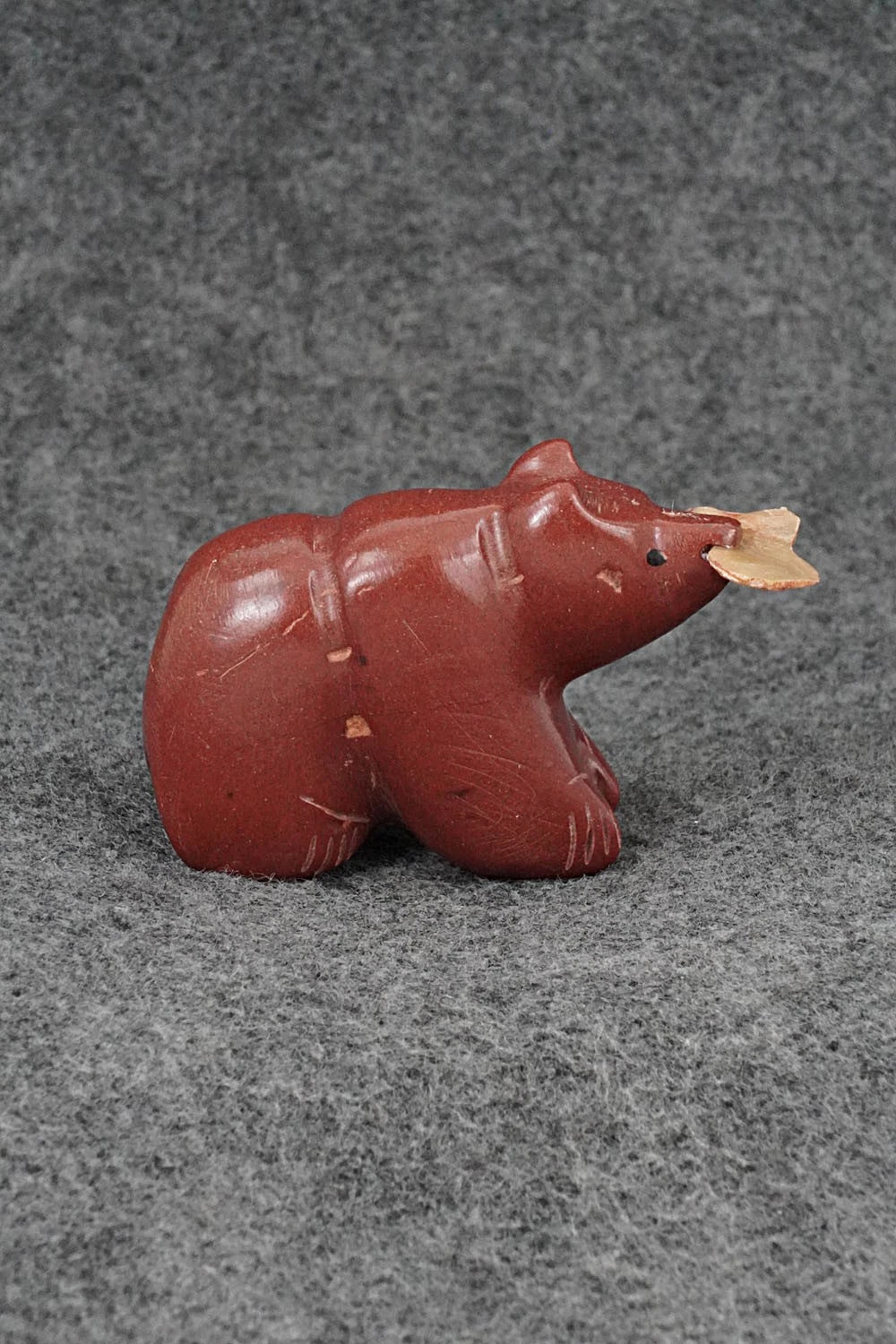 Bear Zuni Fetish Carving - Justin Red Elk
