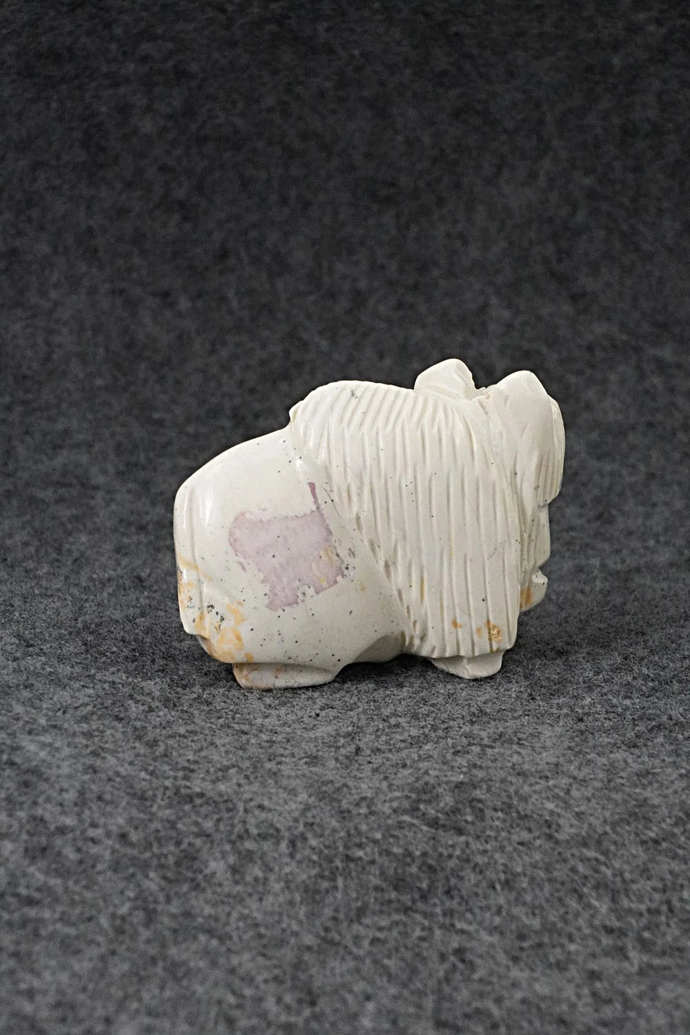 Buffalo Zuni Fetish Carving - Gilbert Lonjose