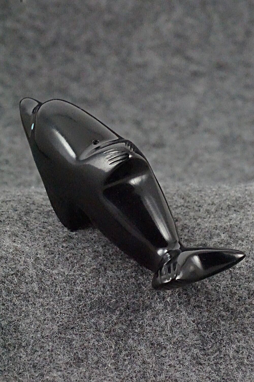 Dolphin Zuni Fetish Carving - Herbert Halate