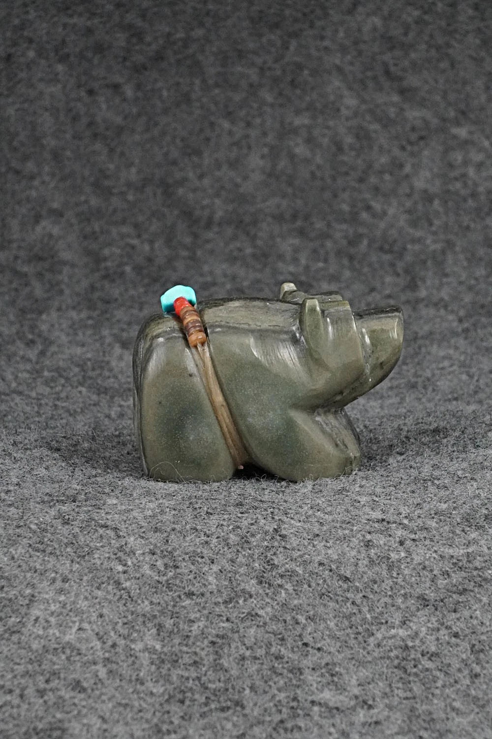 Bear Zuni Fetish Carving - Benina Kallestewa