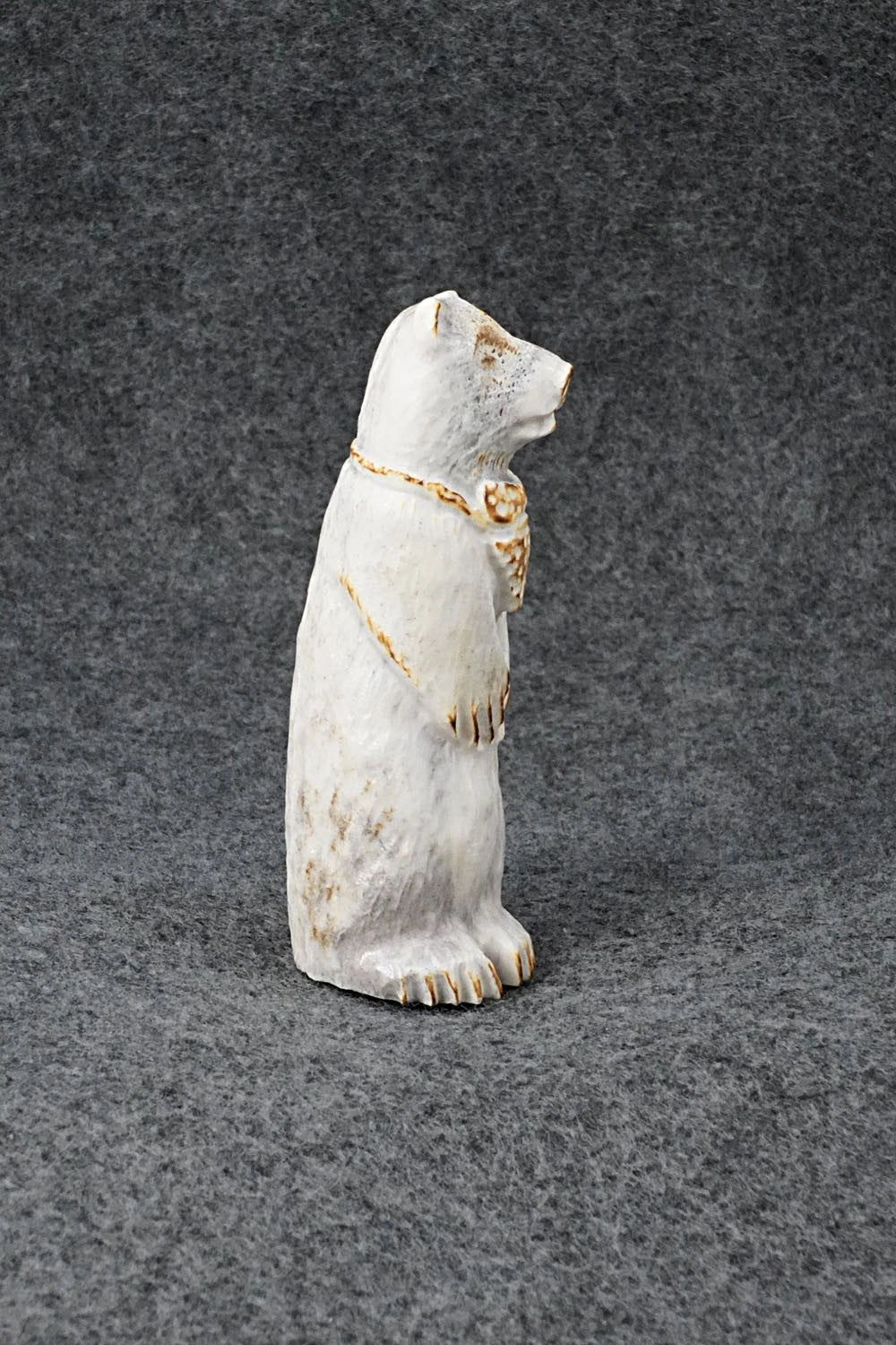 Bear Zuni Fetish Carving - Maxx Laate