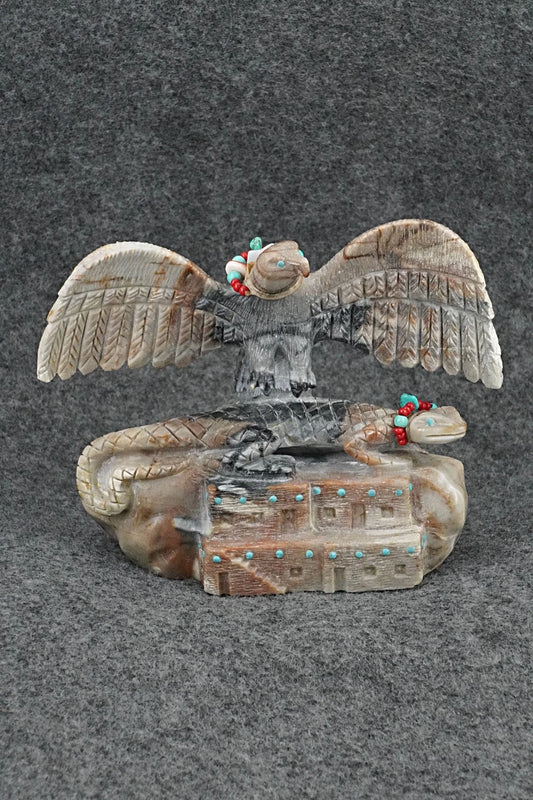 Eagle and Lizard Zuni Fetish Carving - Douglas Martza