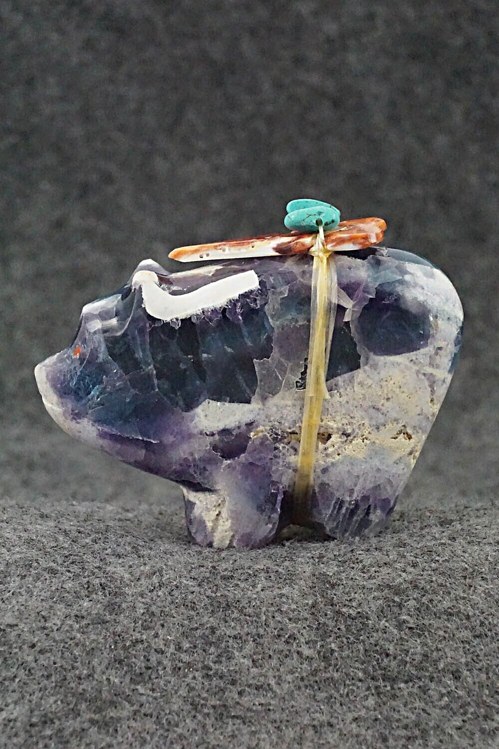 Bear Zuni Fetish Carving - Daphne Quam