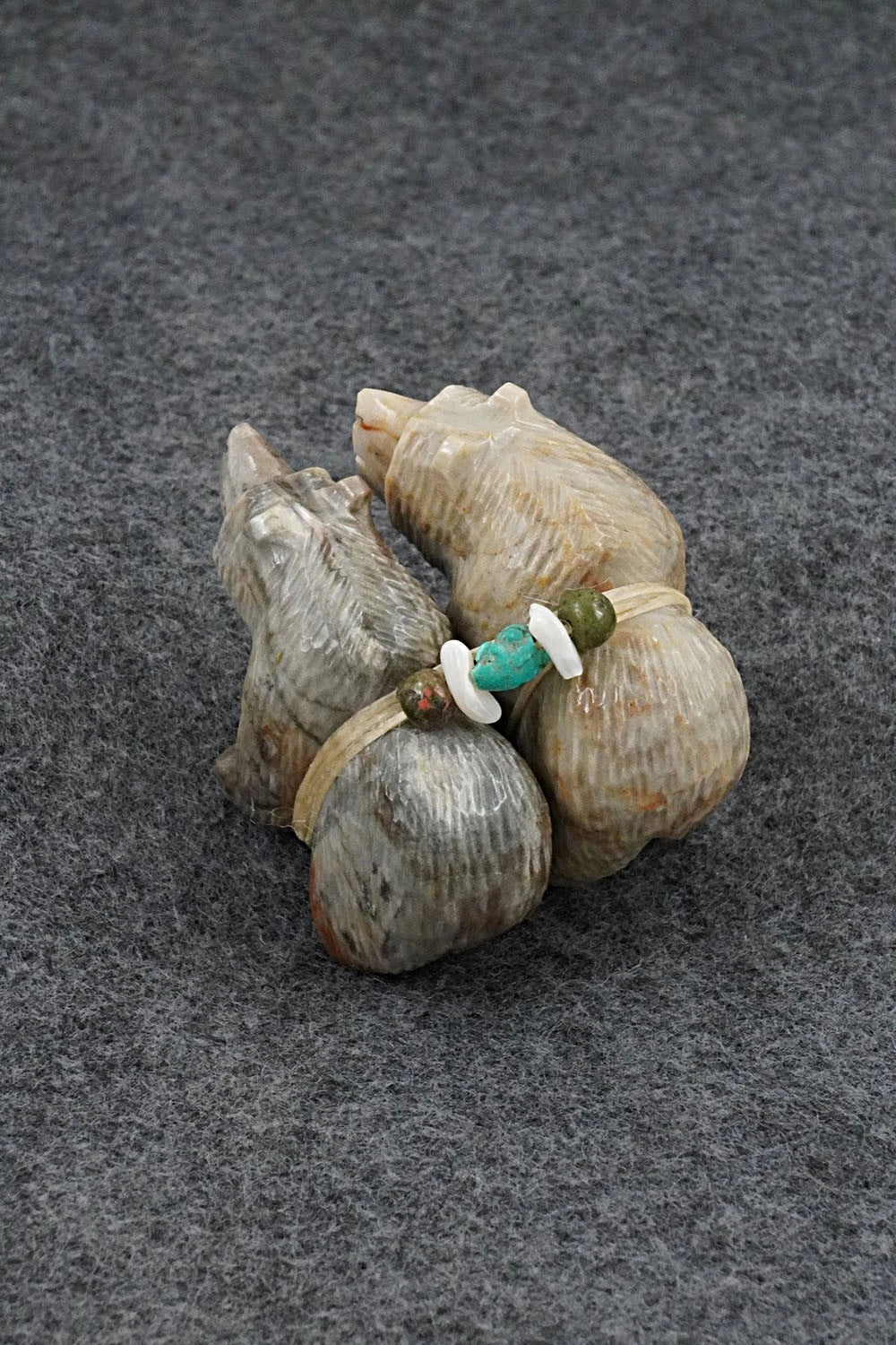 Bear Zuni Fetish Carving - Farlan & Paulette Quam