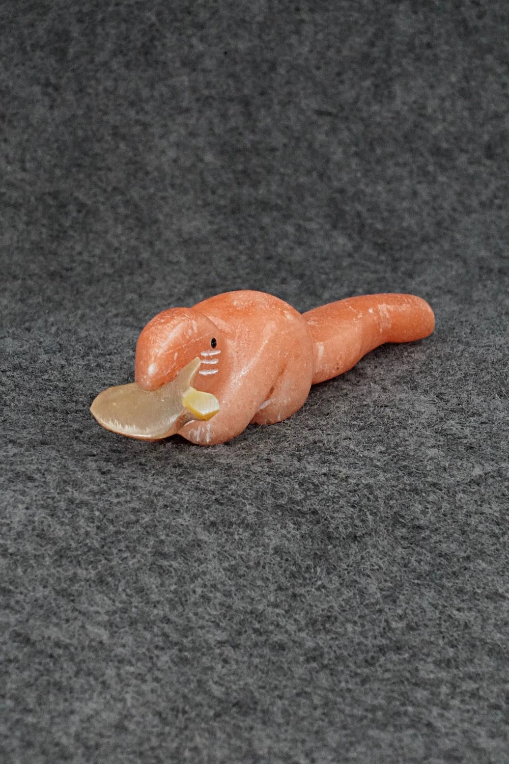 Otter Zuni Fetish Carving - Justin Red Elk