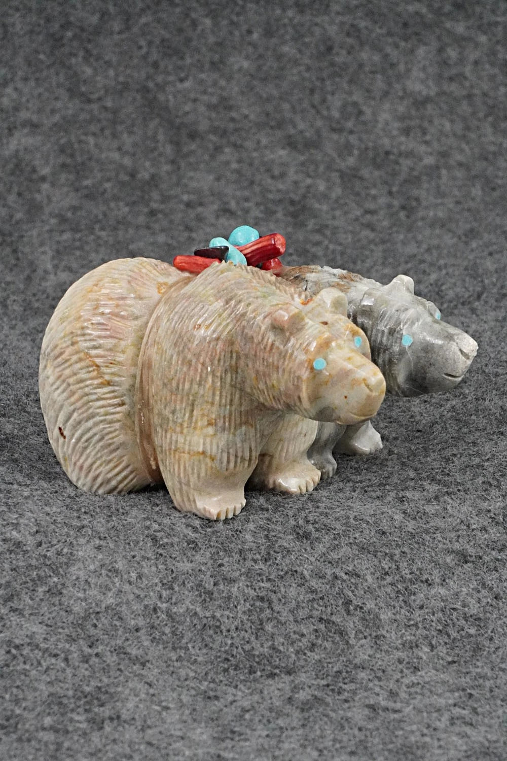 Bear Zuni Fetish Carving - Farlan & Paulette Quam