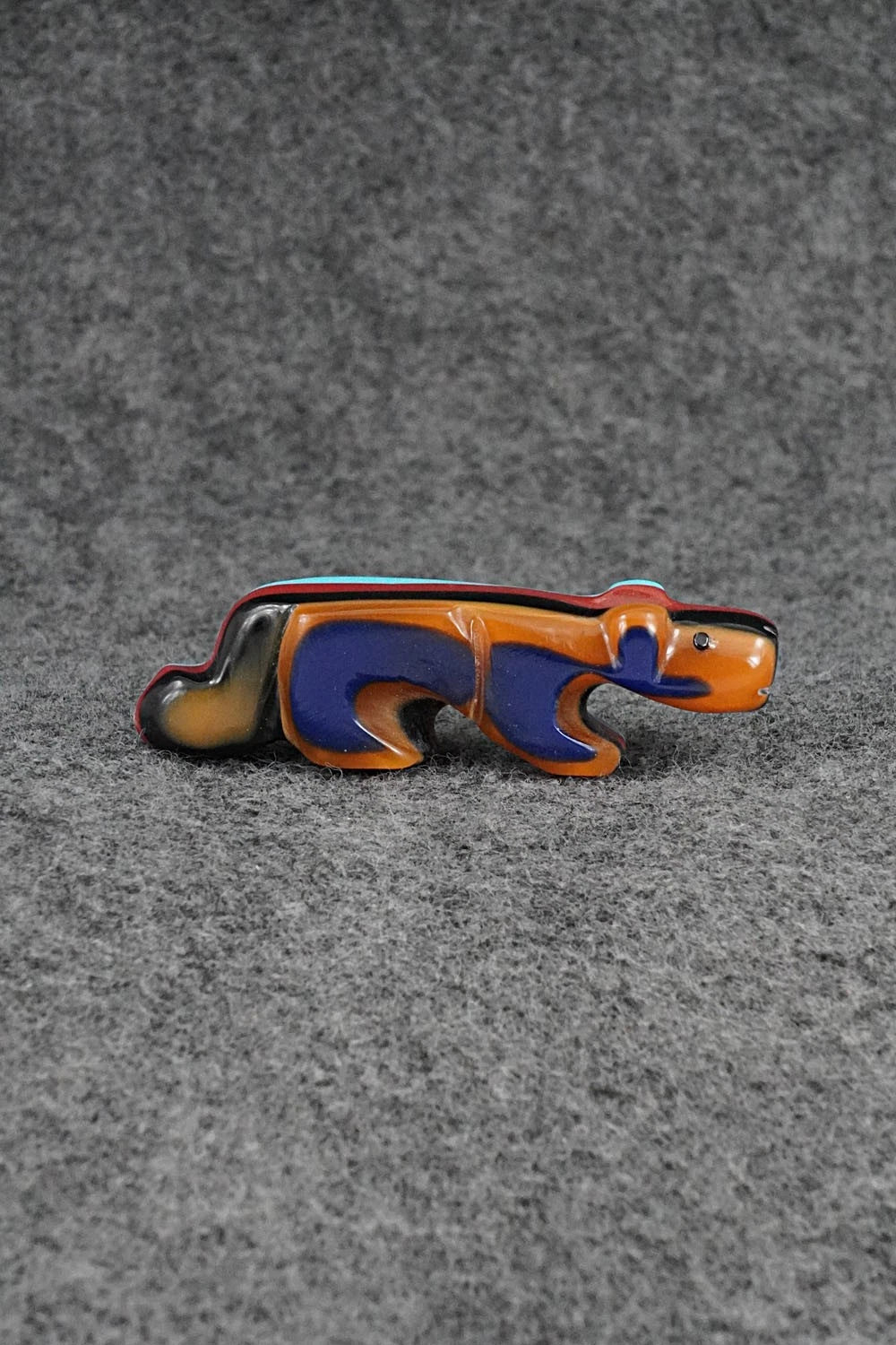 Mountain Lion Zuni Fetish Carving - Reynold Lunasee