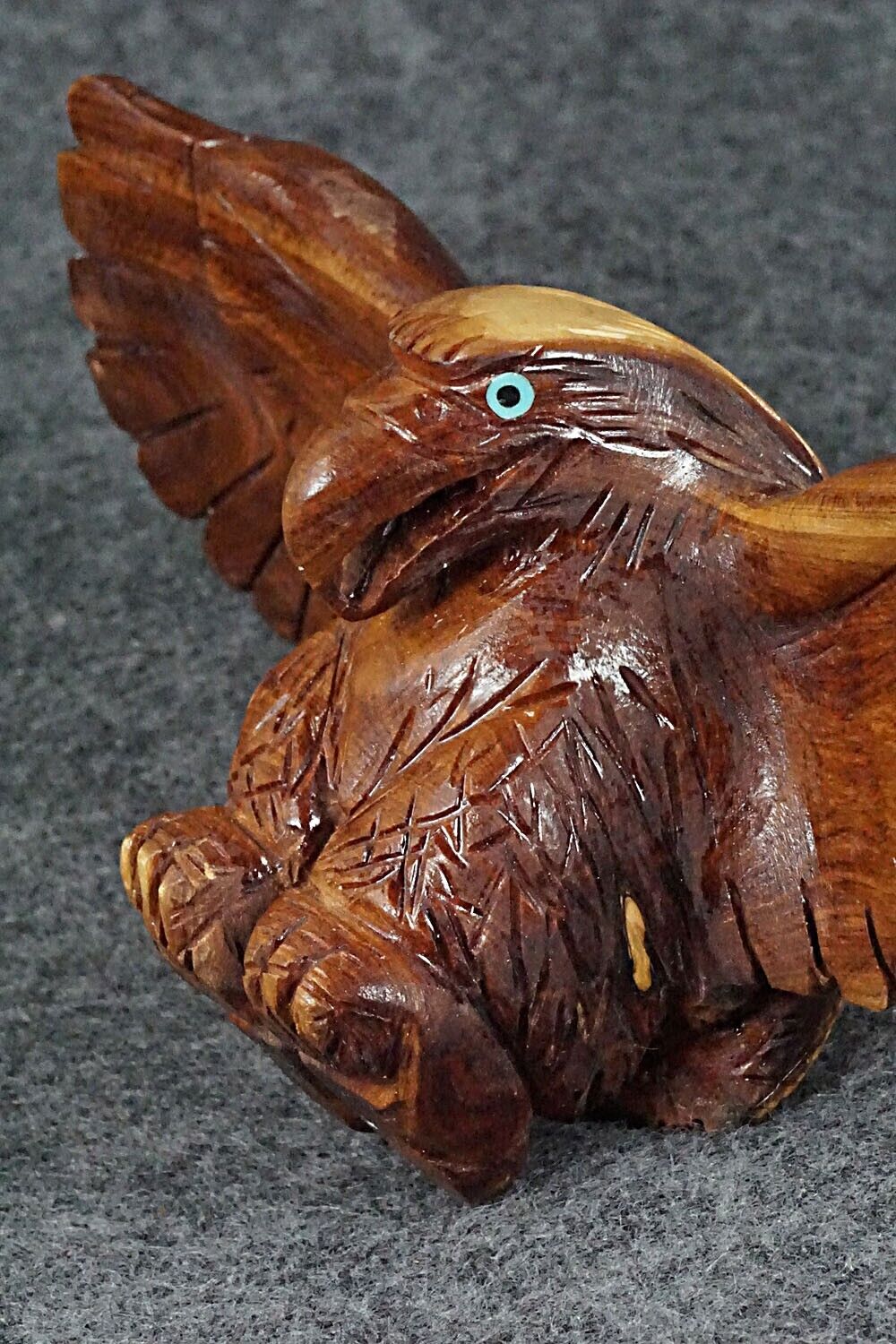 Eagle Zuni Fetish Carving - Chris Nastacio