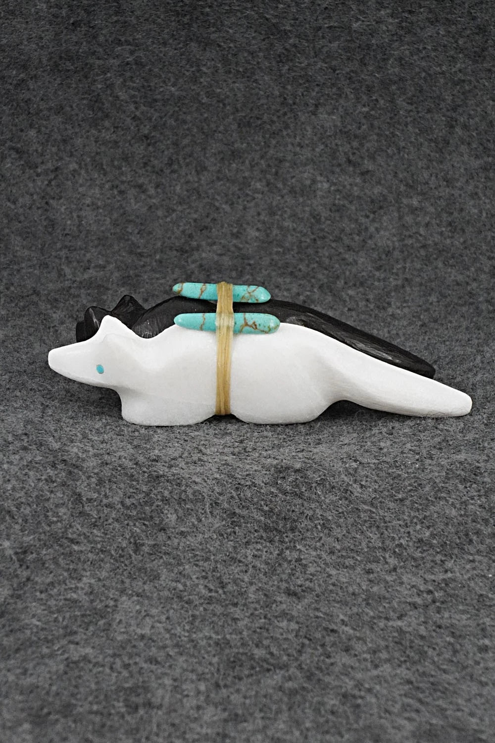 Wolf Zuni Fetish Carving - Herb Halate