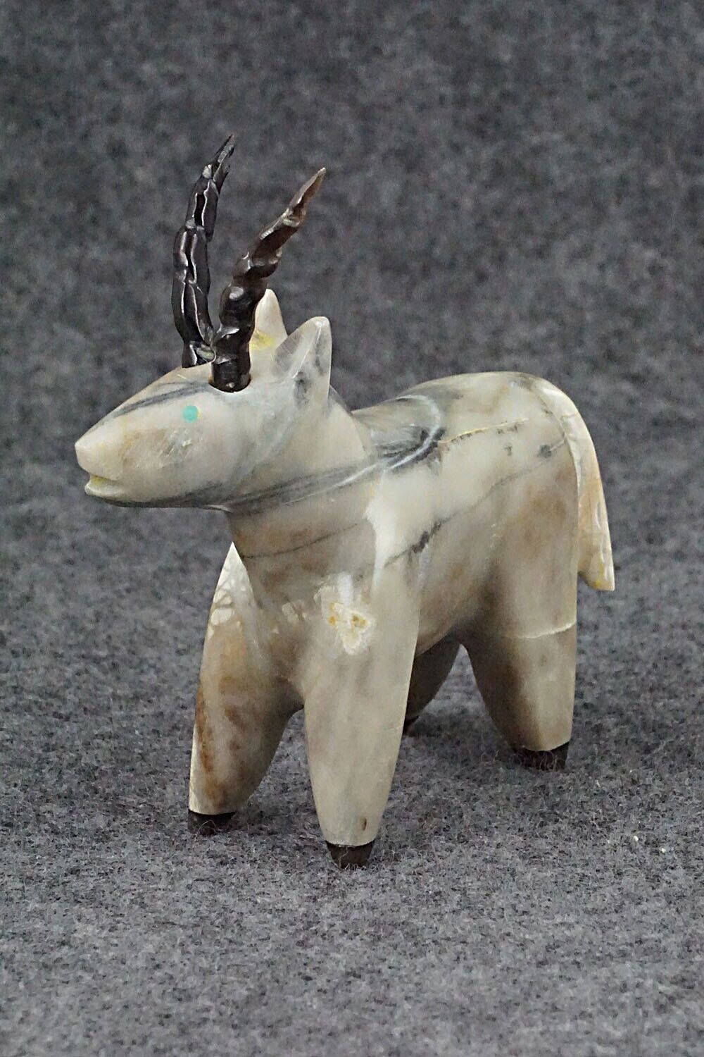Oryx Zuni Fetish Carving - Enrike Leekya