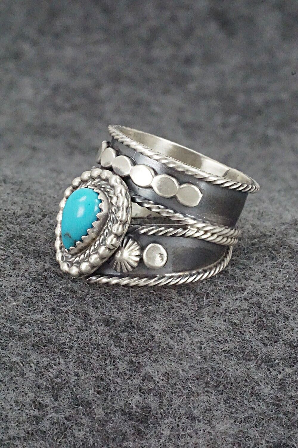 Turquoise & Sterling Silver Ring - Tom Lewis - Size 9