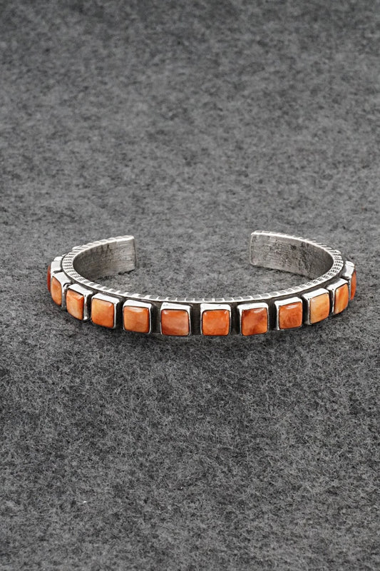 Spiny Oyster & Sterling Silver Bracelet - Ernest Rangel