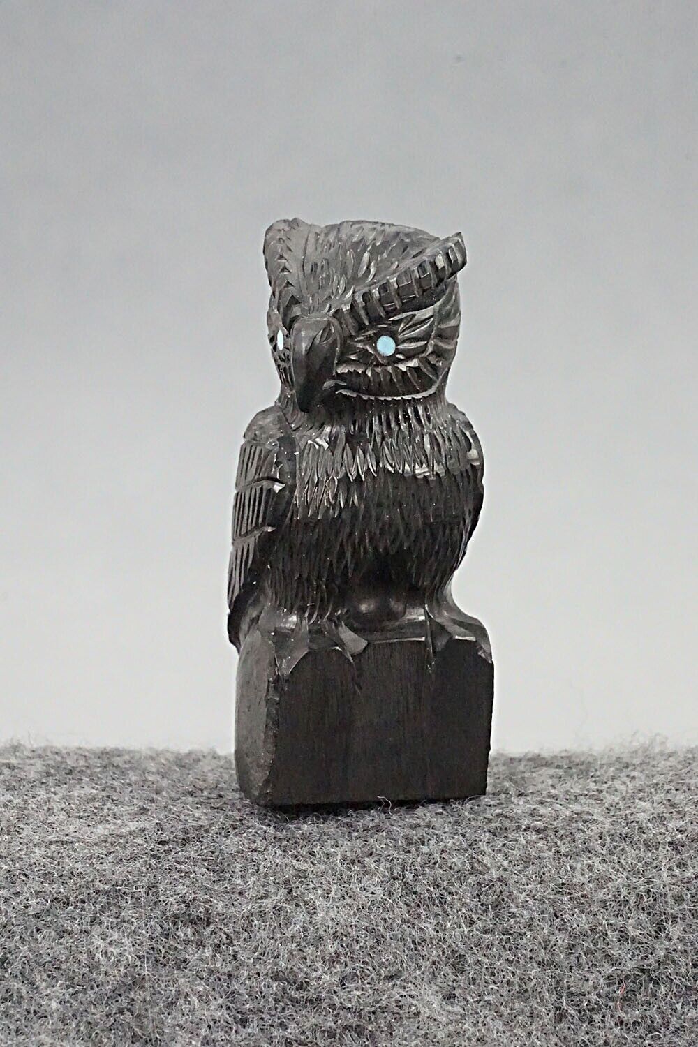 Owl Zuni Fetish Carving - Chris Peina