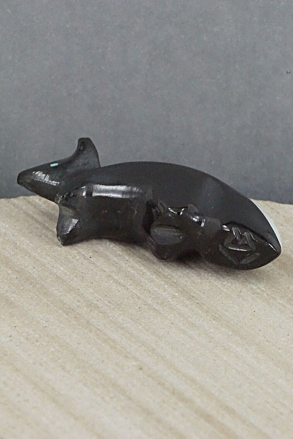 Skunk Zuni Fetish Carving - Calvert Bowannie