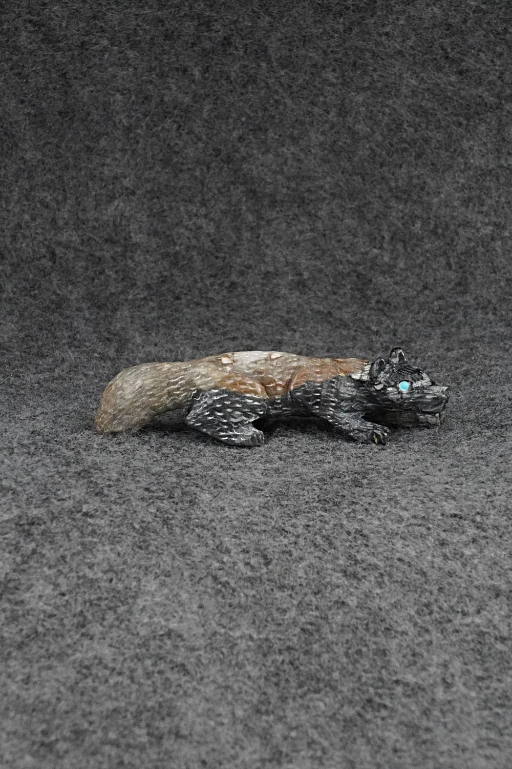 Wolf Zuni Fetish Carving - Ethan Lowyasate