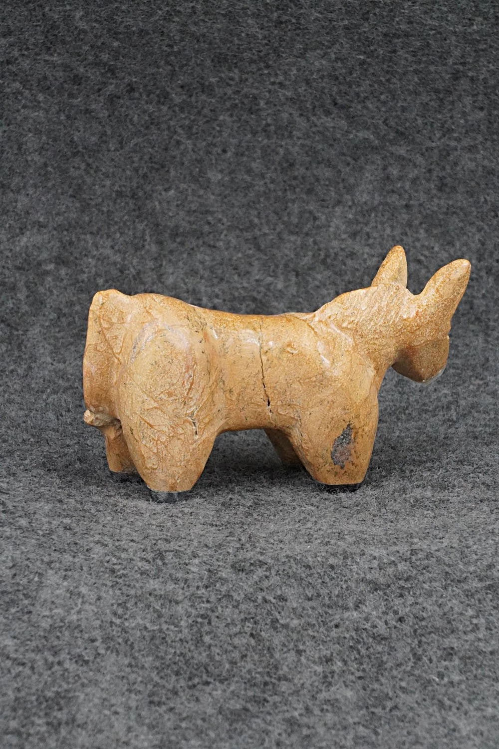 Donkey Zuni Fetish Carving - Freddie Leekya