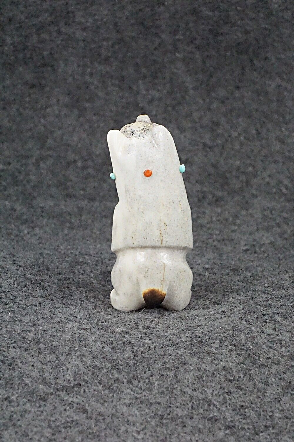 Bear Zuni Fetish Carving - Claudia Peina