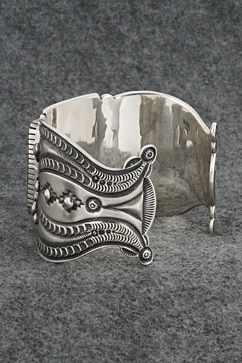 Turquoise & Sterling Silver Bracelet - Roland Dixson