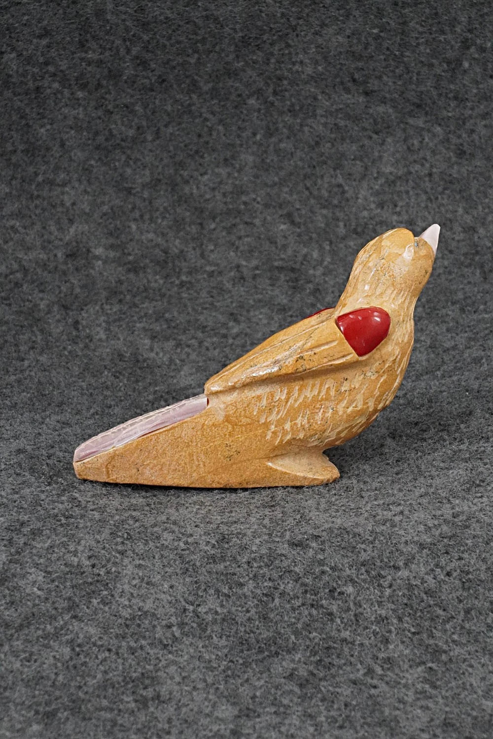 Bird Zuni Fetish Carving - Freddie Leekya