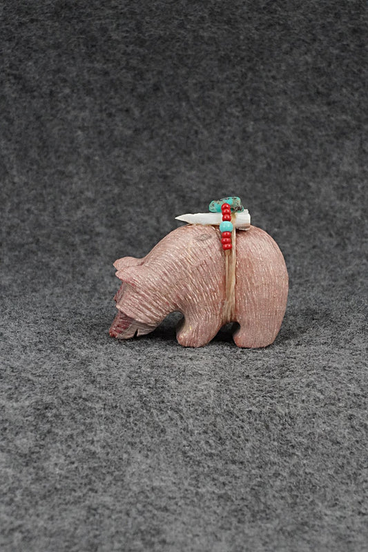 Bear Zuni Fetish Carving - Douglas Martza