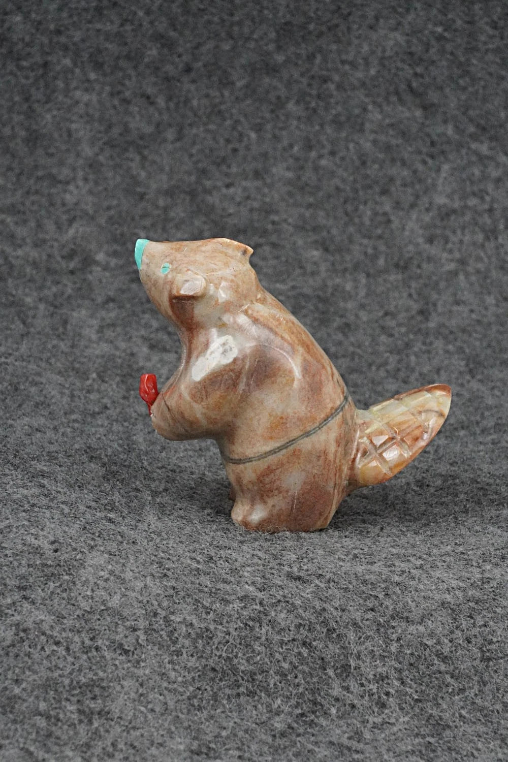 Beaver Zuni Fetish Carving - Enrike Leekya