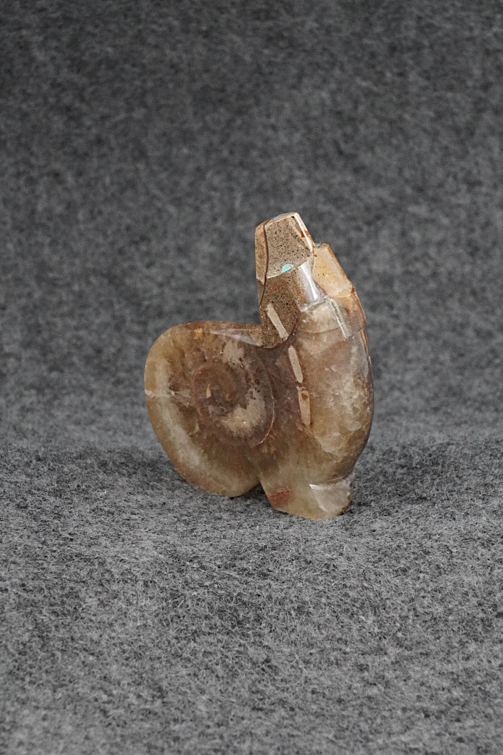 Bear Zuni Fetish Carving - Kenric Laiwakete