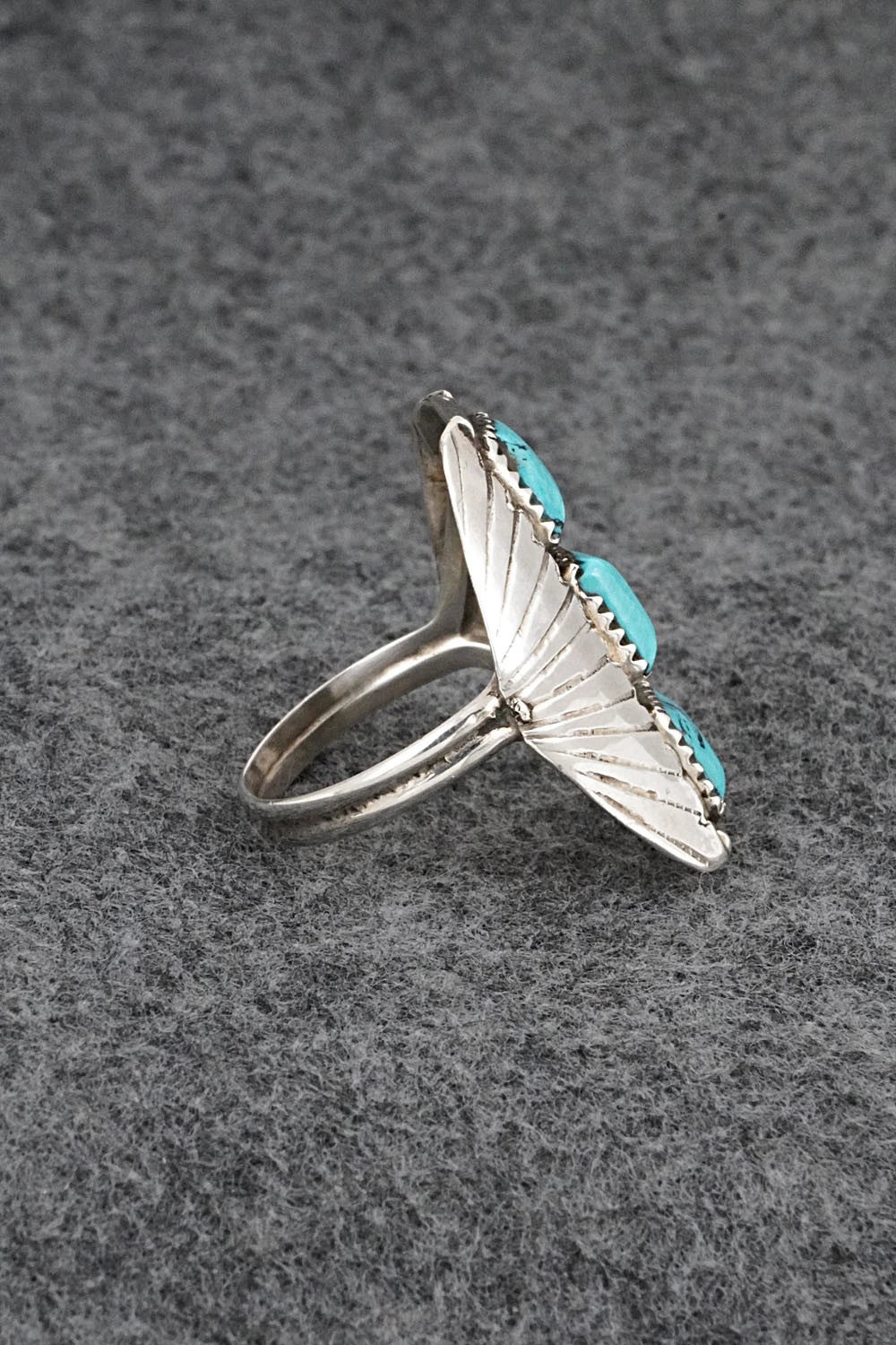 Turquoise & Sterling Silver Vintage Ring - Size 11.5