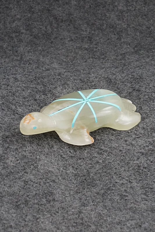 Turtle Zuni Fetish Carving - Kenric Laiwakete