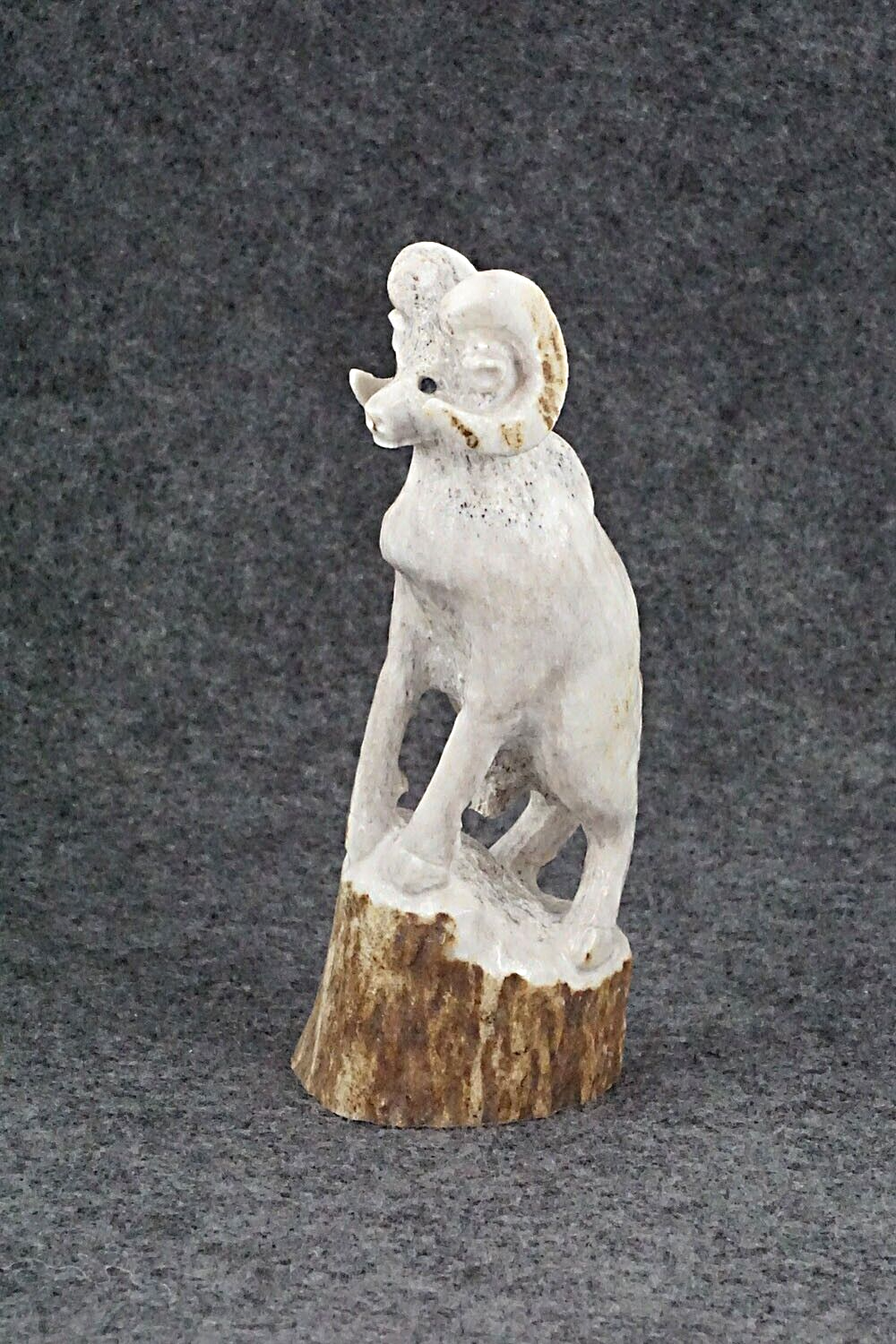 Ram Zuni Fetish Carving - Maxx Laate