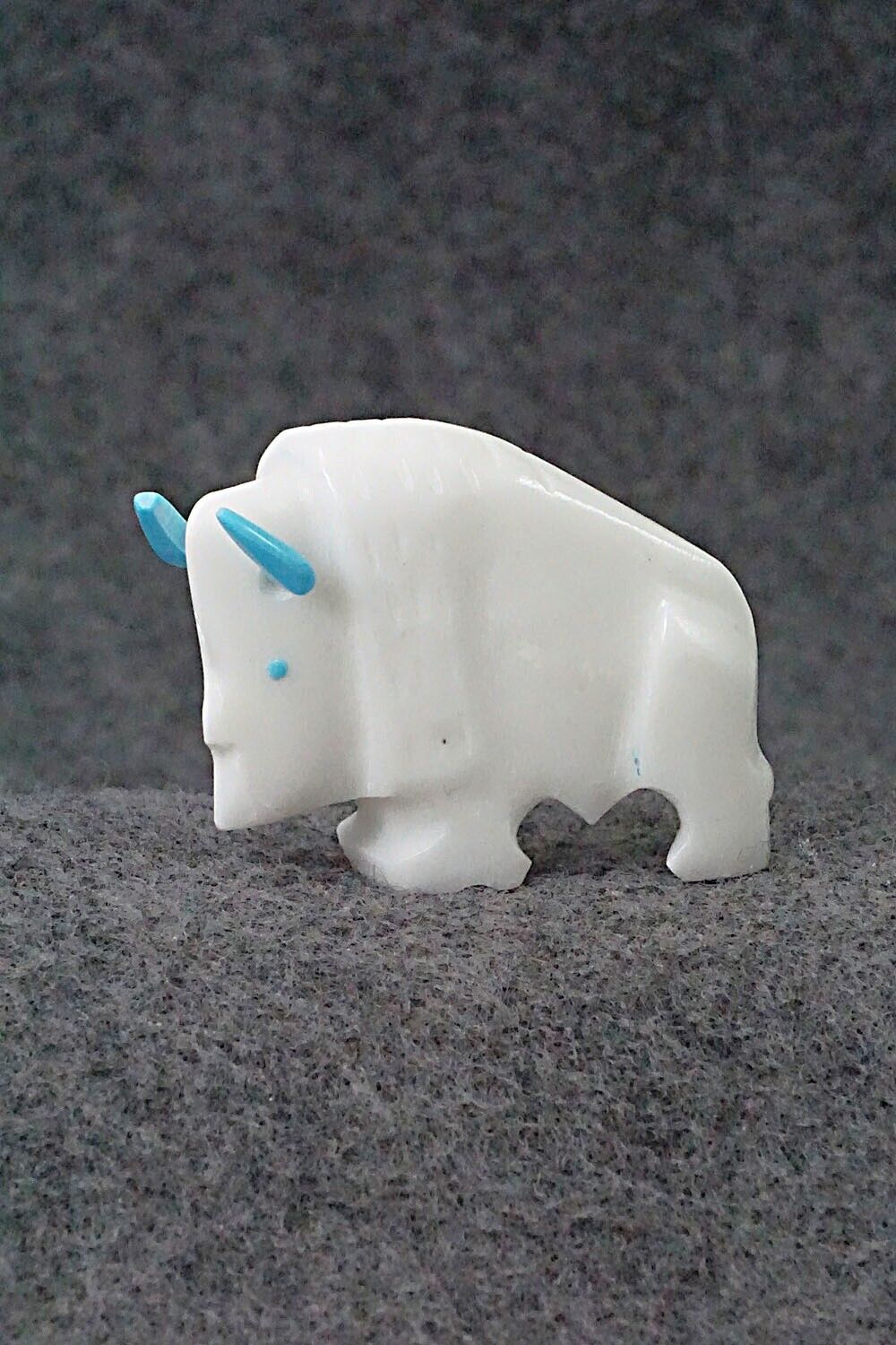 Buffalo Zuni Fetish Carving - Todd Etsate