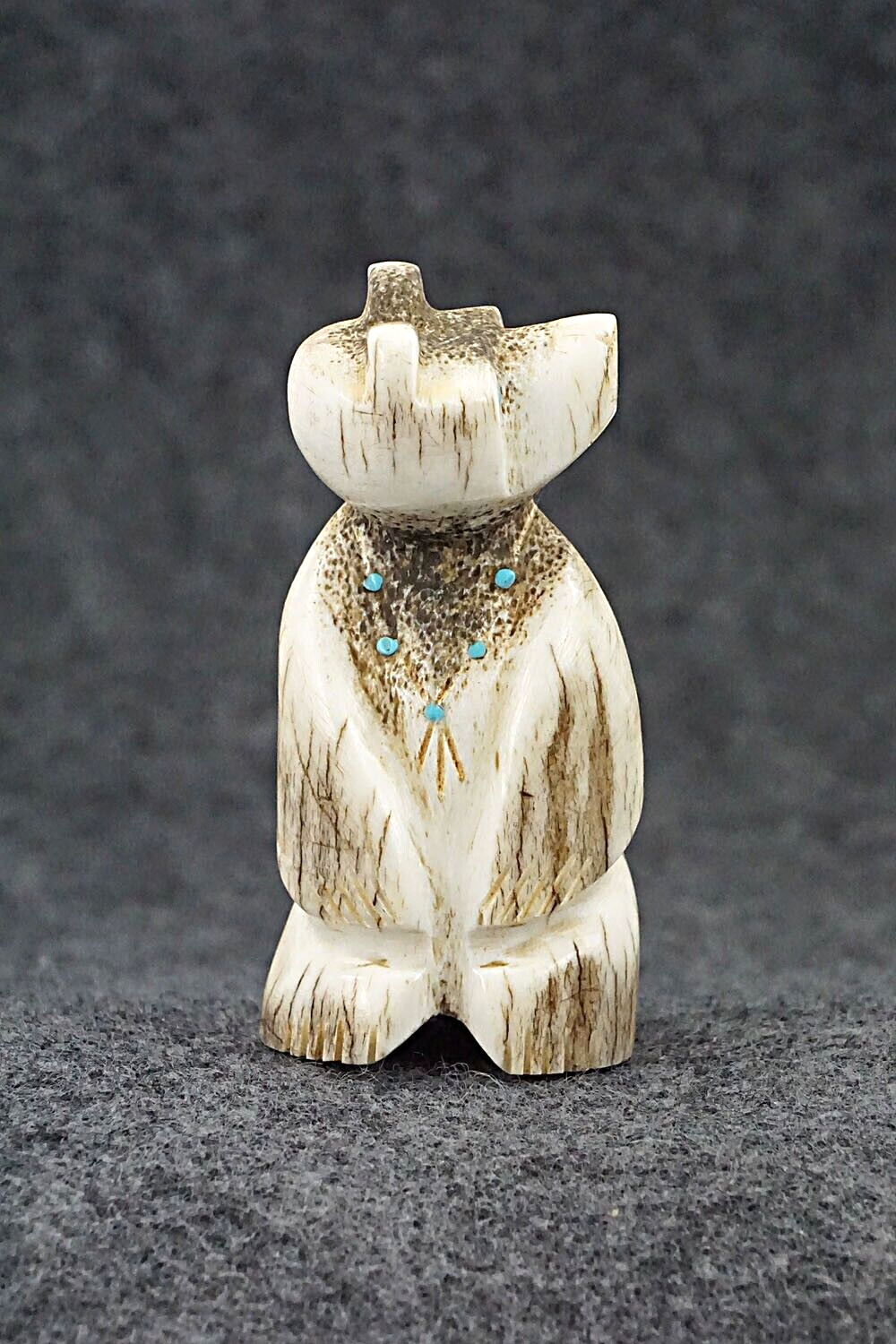 Bear Zuni Fetish Carving - Brandon Phillips