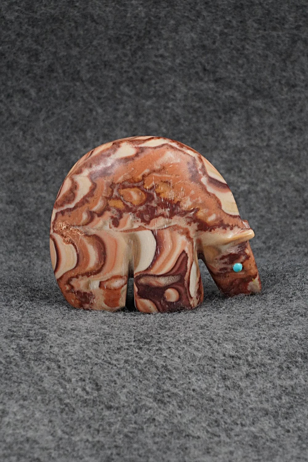 Bear Zuni Fetish Carving - Ronnie Lunasee