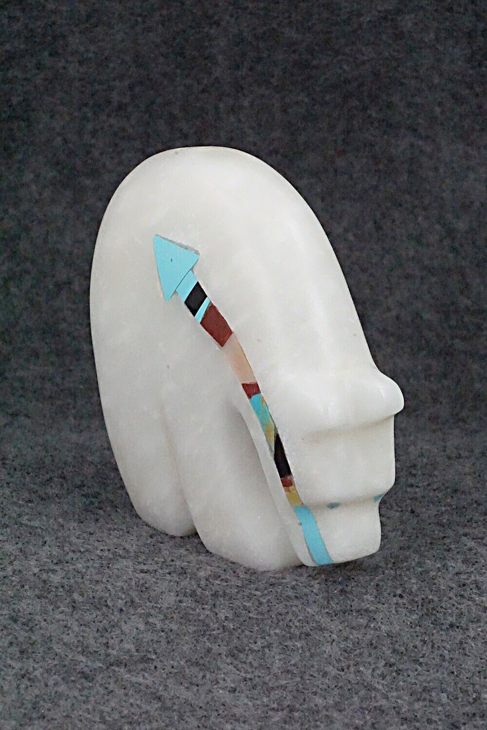 Bear Zuni Fetish Carving - Donovan Laiwakete