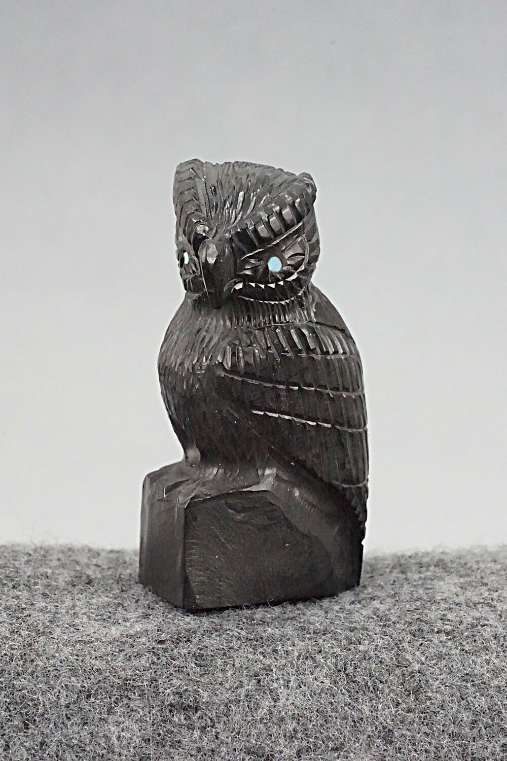 Owl Zuni Fetish Carving - Chris Peina