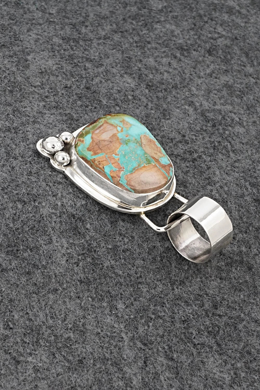 Turquoise & Sterling Silver Pendant - Joelias Draper