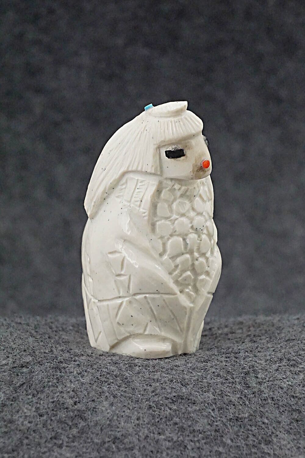 Corn Maiden Zuni Fetish Carving - Derrick Kaamasee