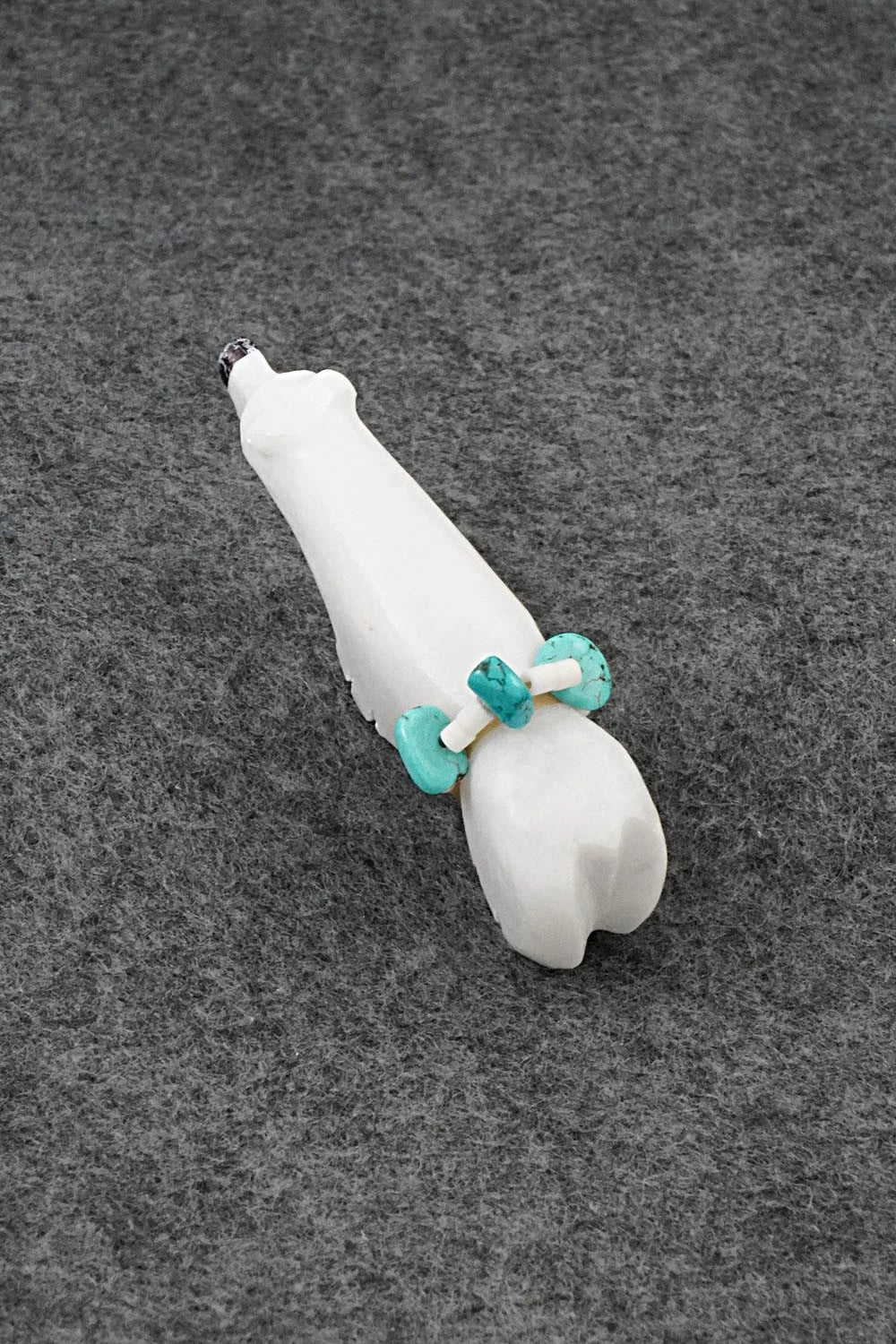 Bear Zuni Fetish Carving - Tim Lementino