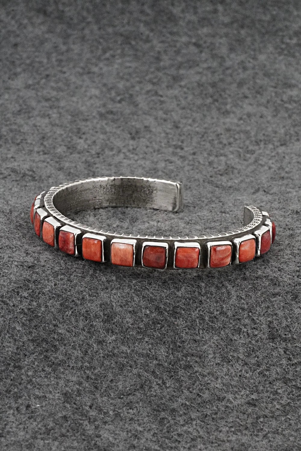 Spiny Oyster & Sterling Silver Bracelet - Ernest Rangel
