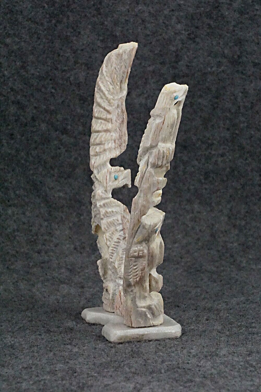 Eagle Zuni Fetish Carving - Jerrold Lahaleon