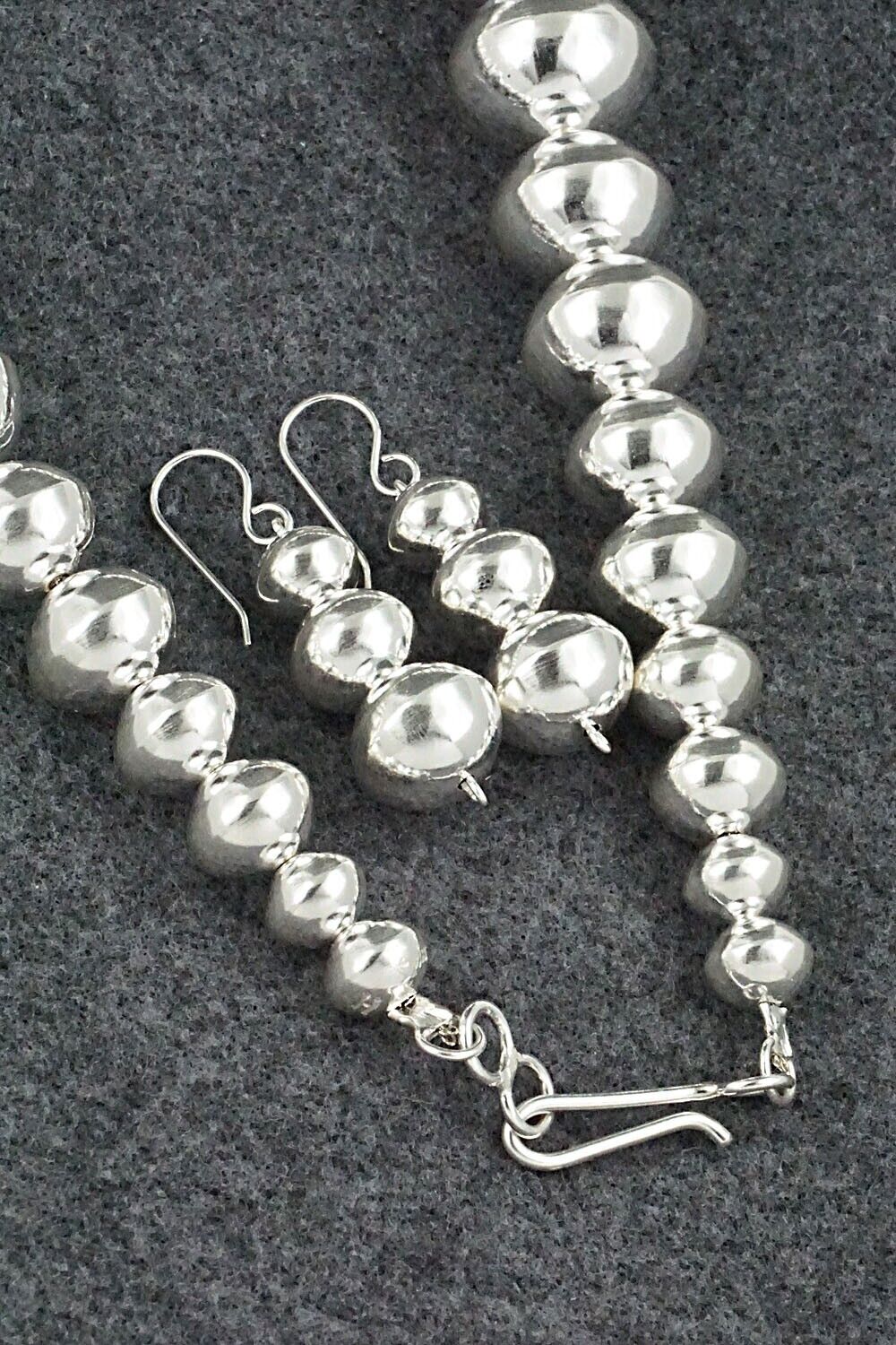 Navajo Pearl Sterling Silver Necklace Set - Tonisha Haley