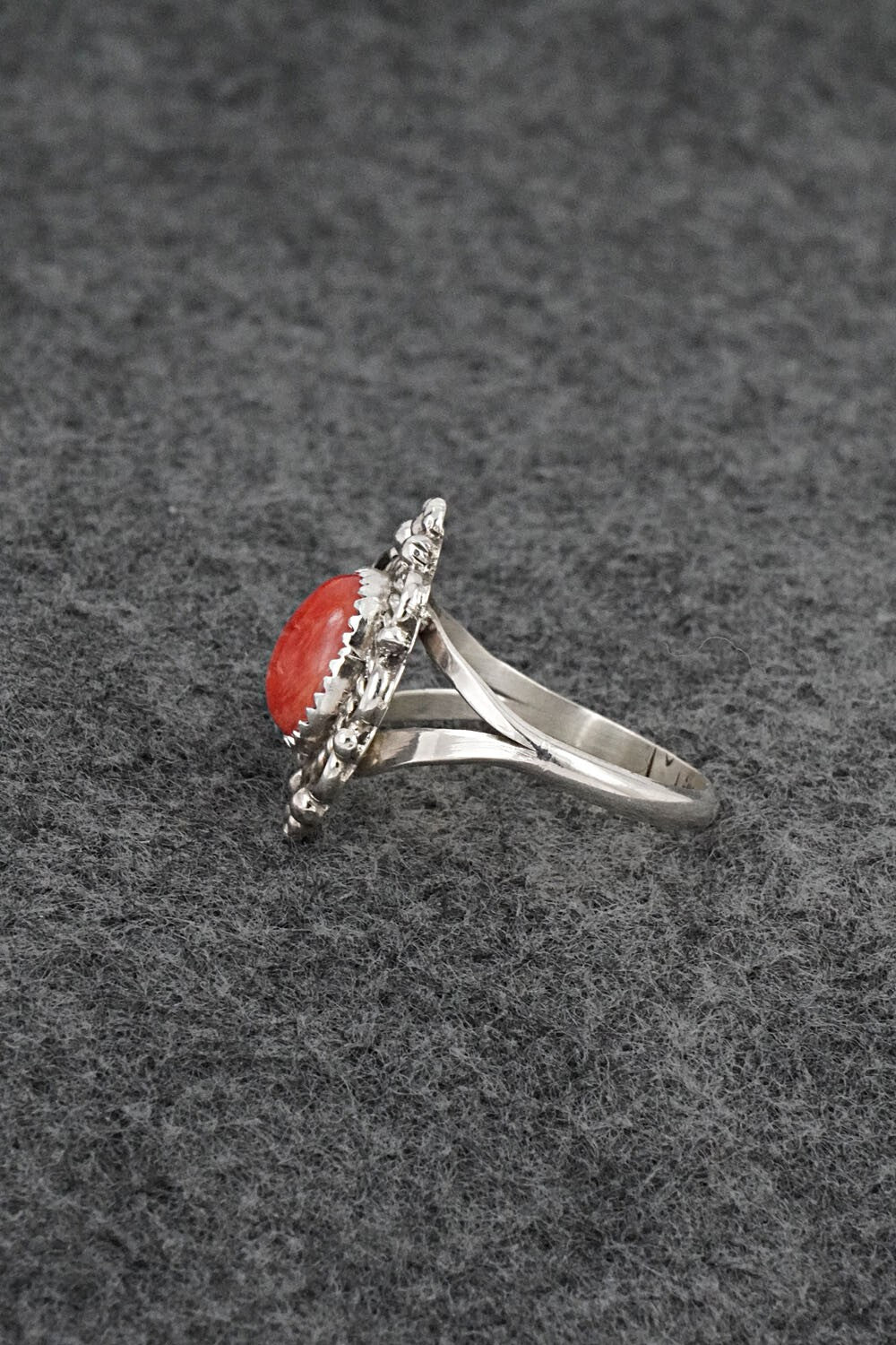 Spiny Oyster & Sterling Silver Ring - Frieda Martinez - Size 8.5