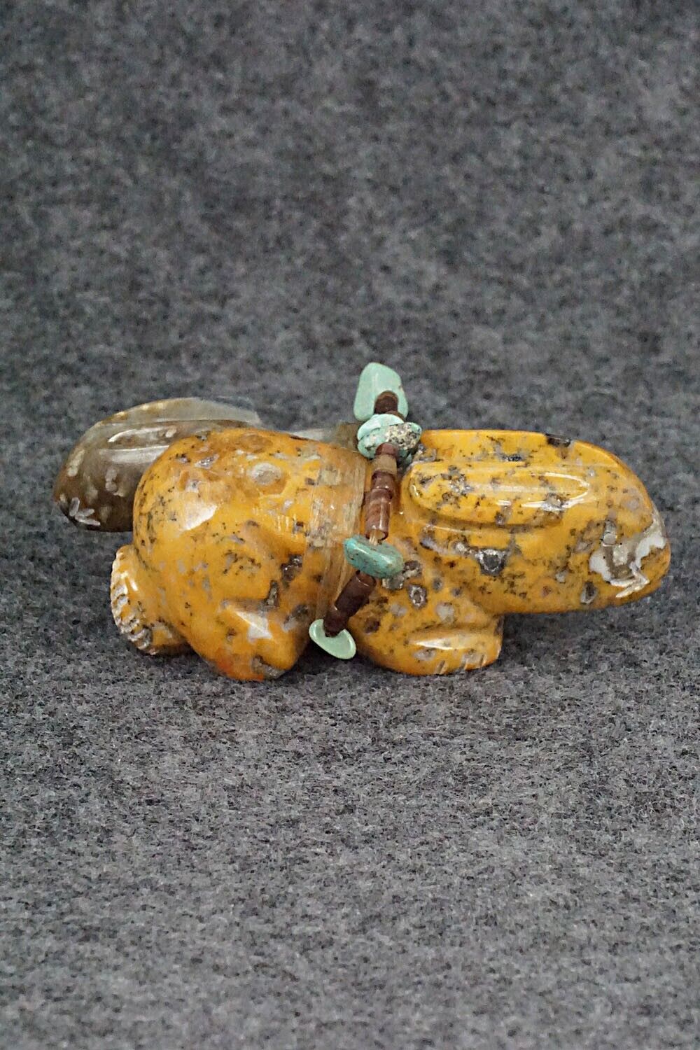 Rabbits Zuni Fetish Carving - Daisy Natewa