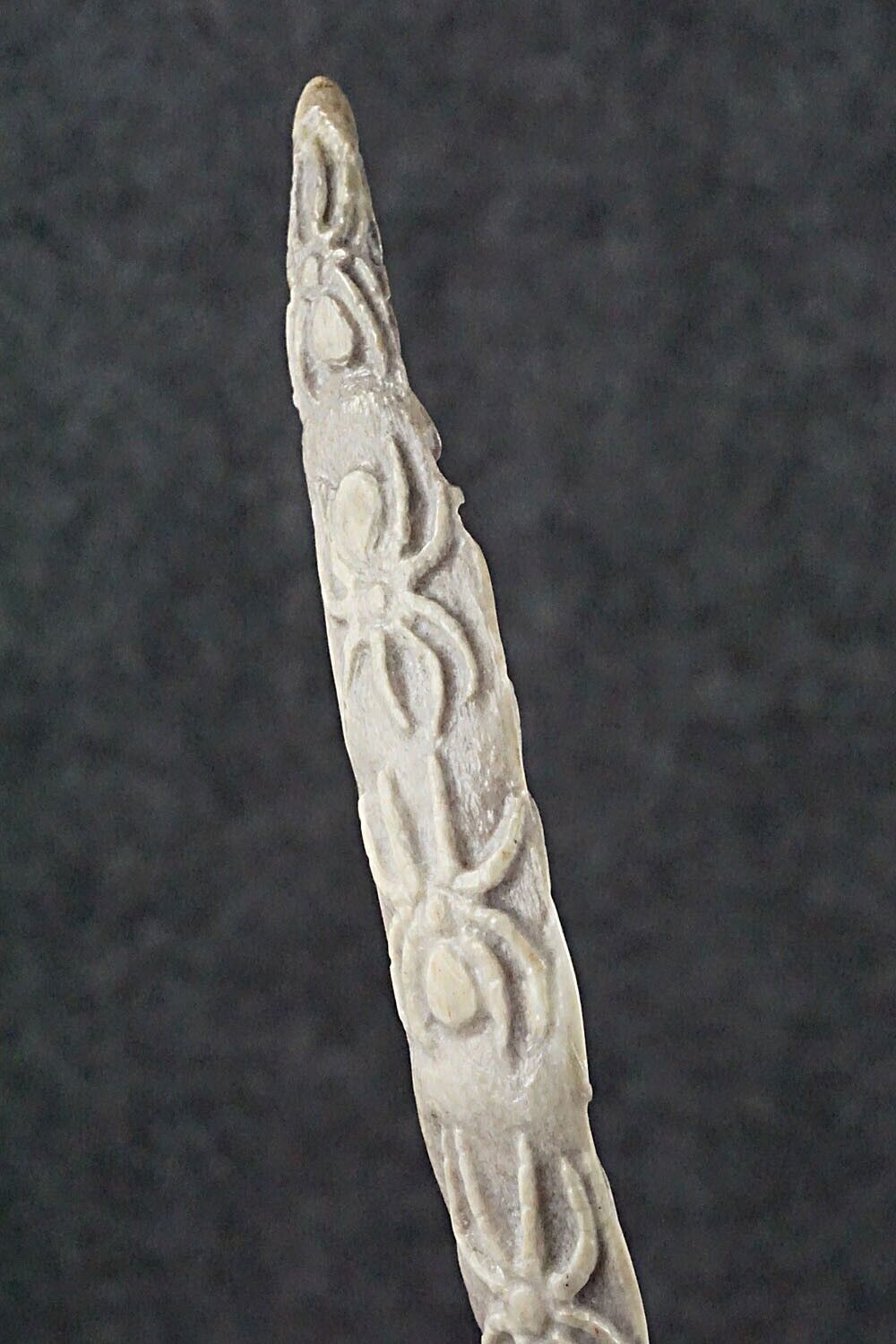Spiders Zuni Fetish Carving - Maxx Laate