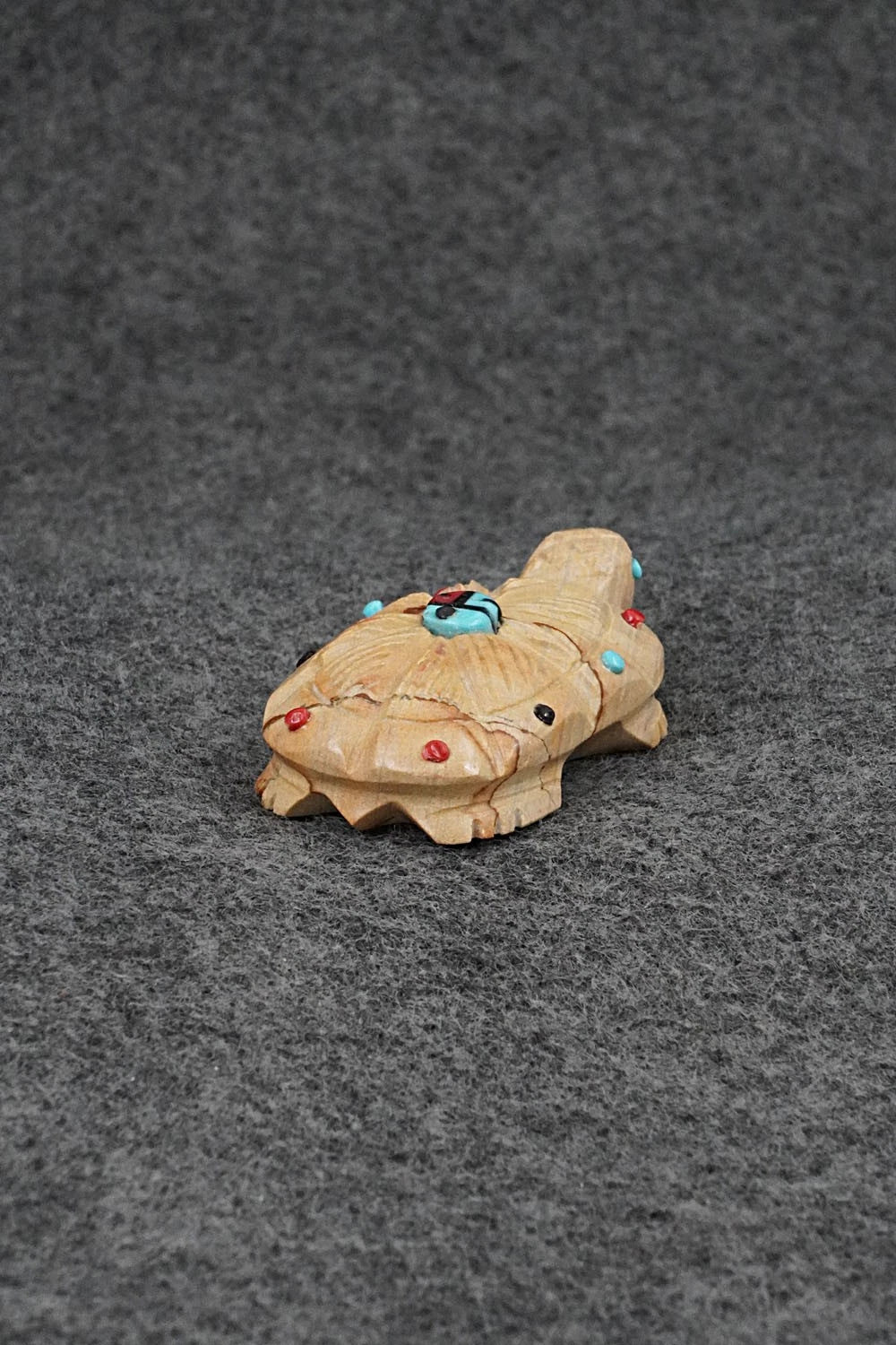 Turtle Zuni Fetish Carving - Danette Laate